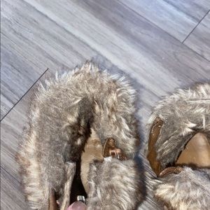 Winter boots with fur